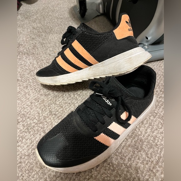 adidas Shoes - Adidas Originals Women's Running Shoes Sneakers Size 6.5 black / peach